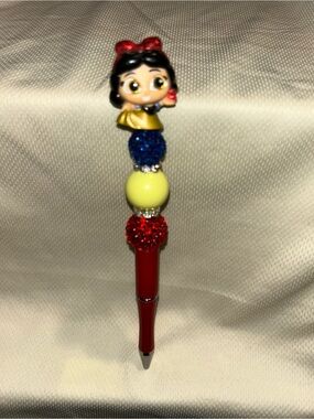 Disney Doorable Snow White beaded pen with ink refill